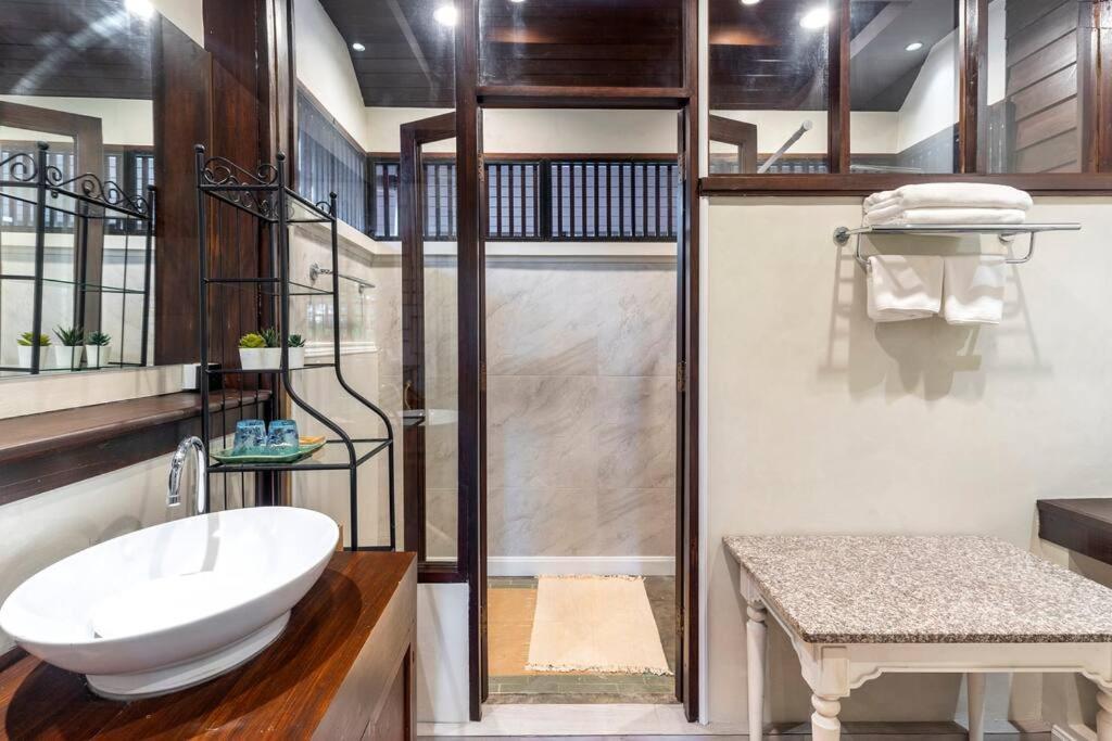別墅 Sclass & Swimming Pool , 10 Min From Airport *
